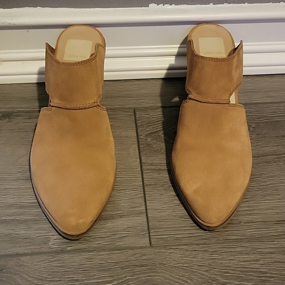 Tan Mules